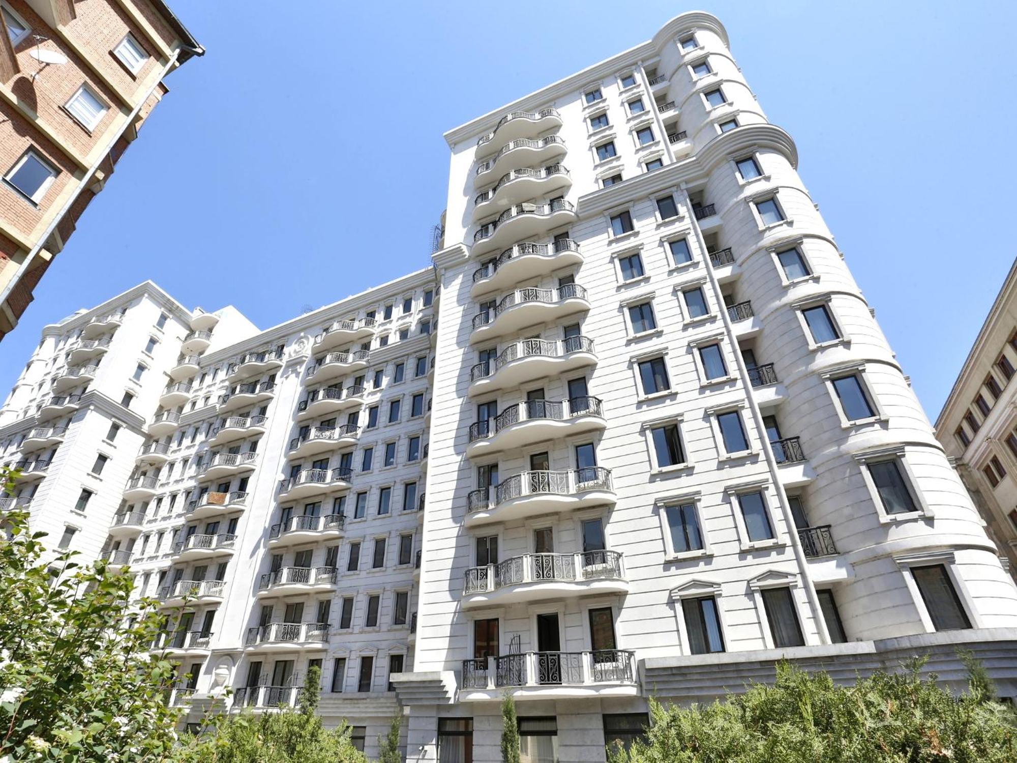 Luxury * Тбилиси