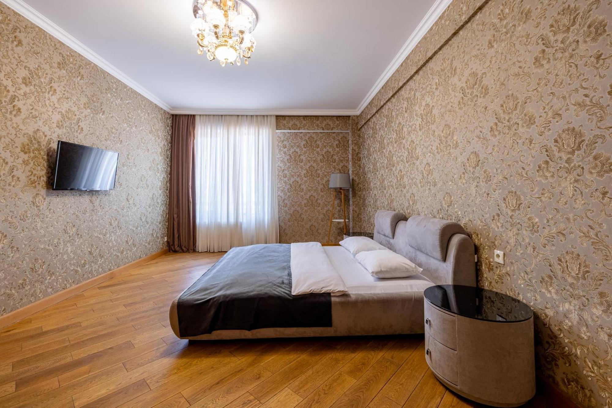Luxury דירה