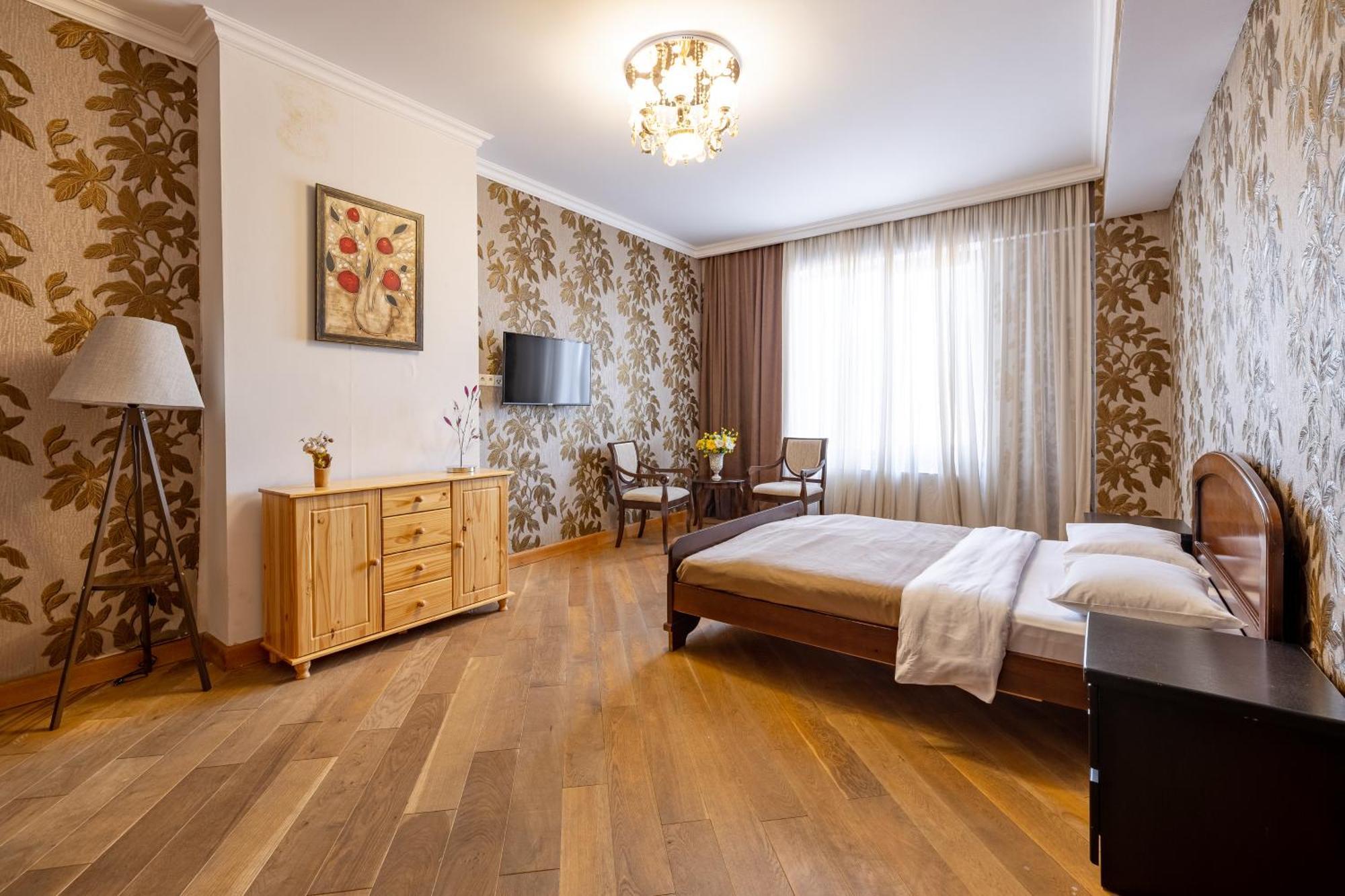 Luxury Тбилиси