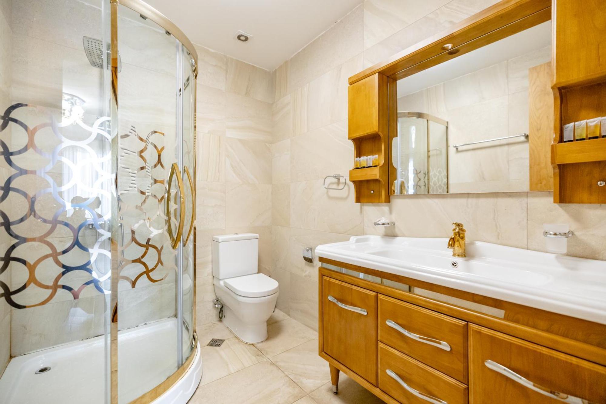 Luxury * Тбилиси